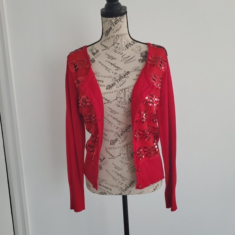 Red Long Sleeve Winter Sweater. 🌴
